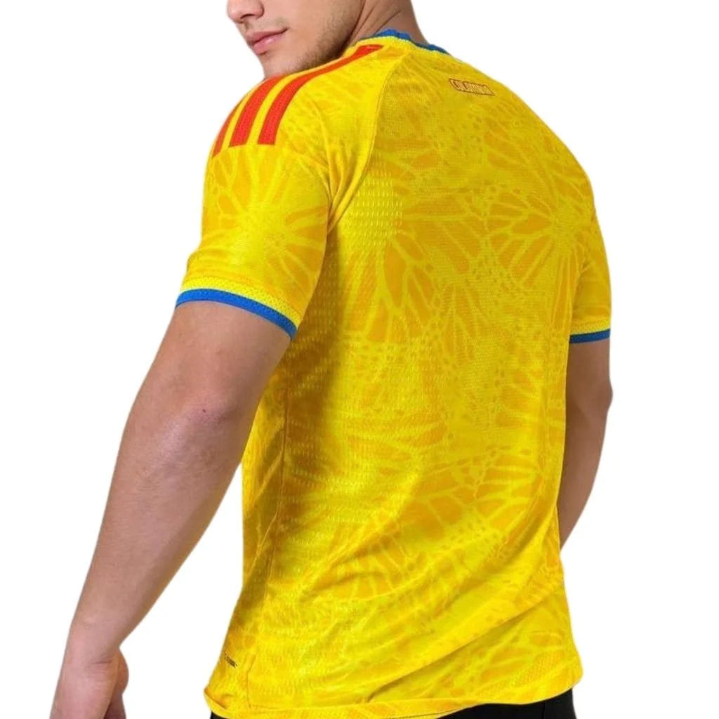 Colombia Magique Edition 2026 – Bordada Encauchetada + caja -  La Armadura del Realismo Fantástico