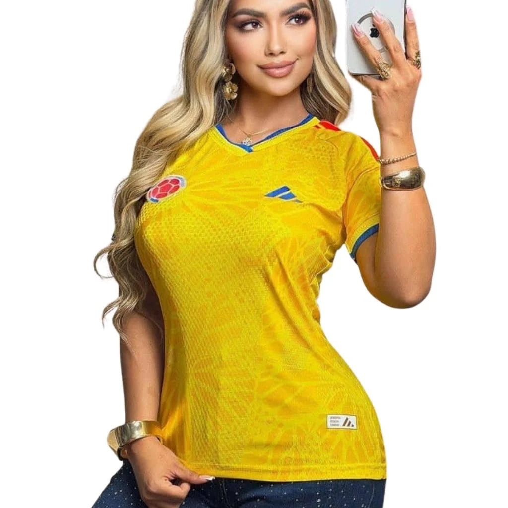 Colombia Magique Edition 2026 – Bordada Encauchetada + caja -  La Armadura del Realismo Fantástico