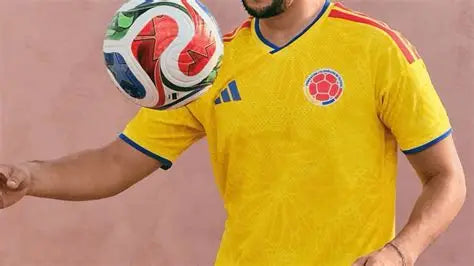 Colombia Magique Edition 2026 – Bordada Encauchetada + caja -  La Armadura del Realismo Fantástico